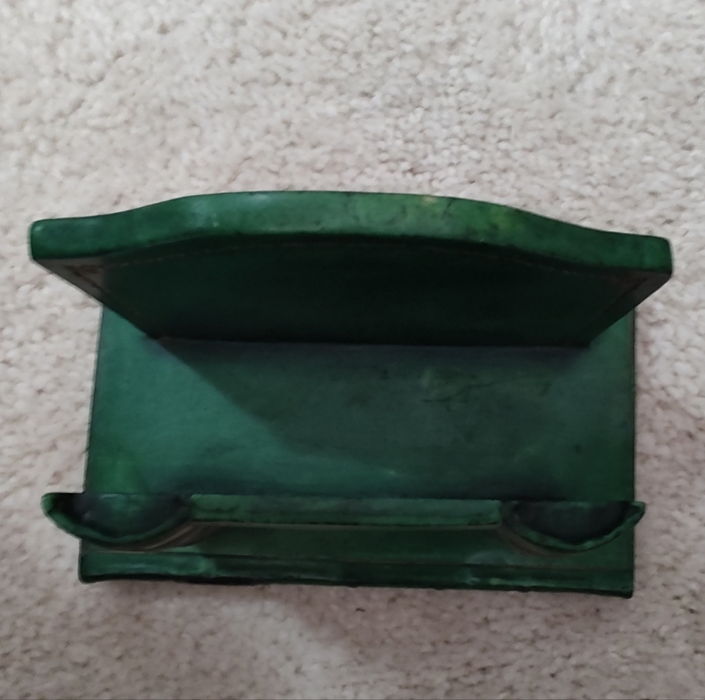 Golfer Desk Organizer Set - Pen/Pencil Holder & Letter Holder - Green/Gold - Picture 6 of 6